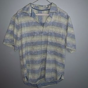 Size M Tommy Bahama Short Sleeve Button Down Shirt